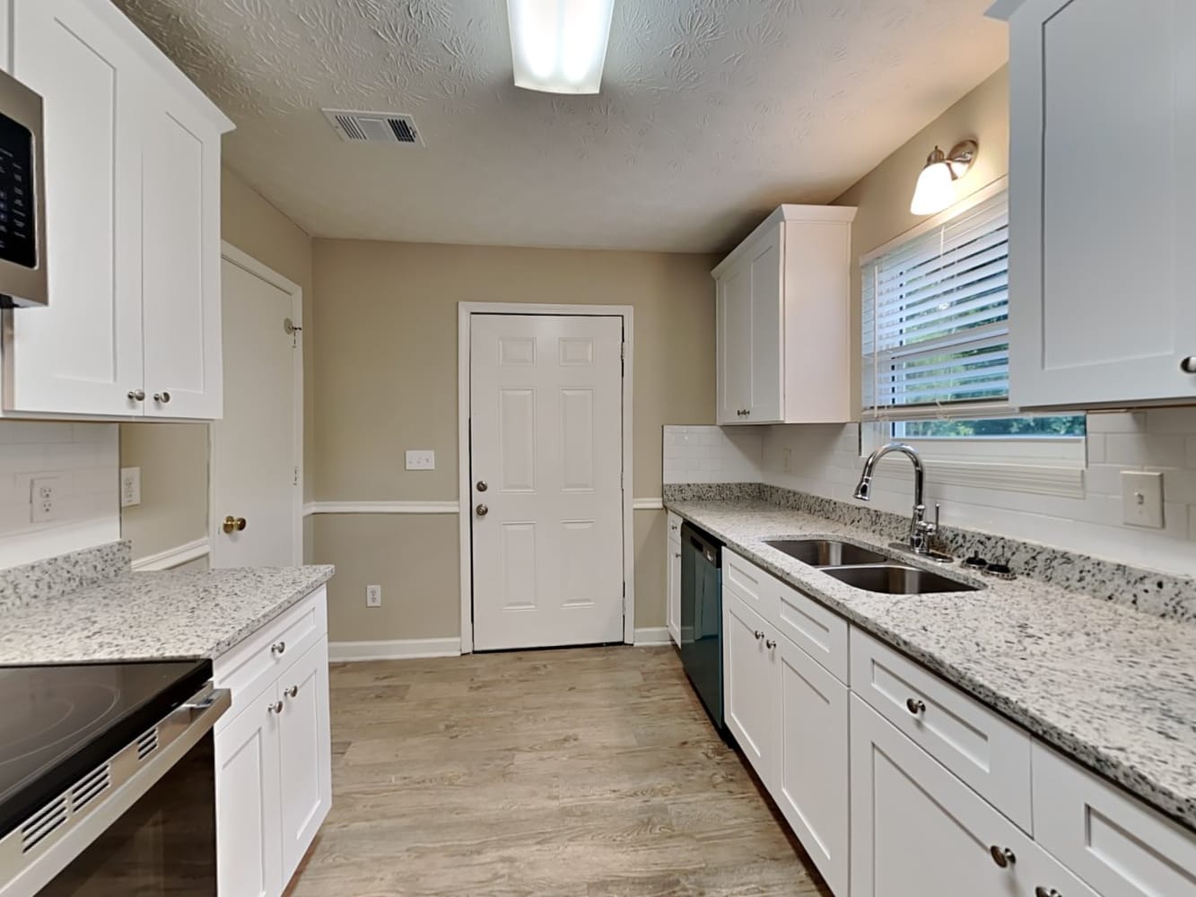 940 Woodbridge Dr NE, Conyers photo 8
