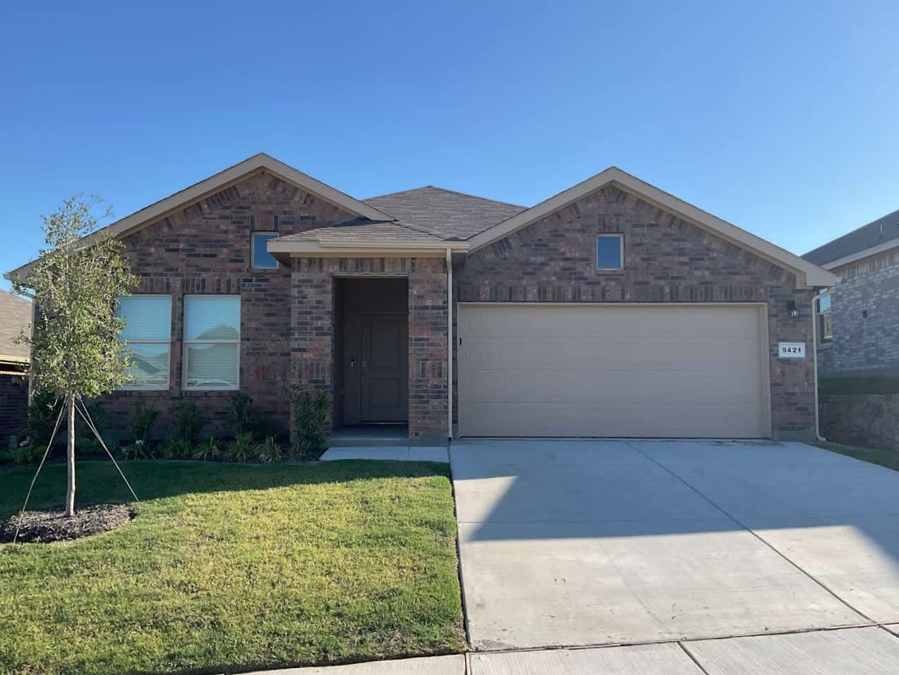 Front of 9421 WALNUT COVE DRIVE, Fort Worth, TX