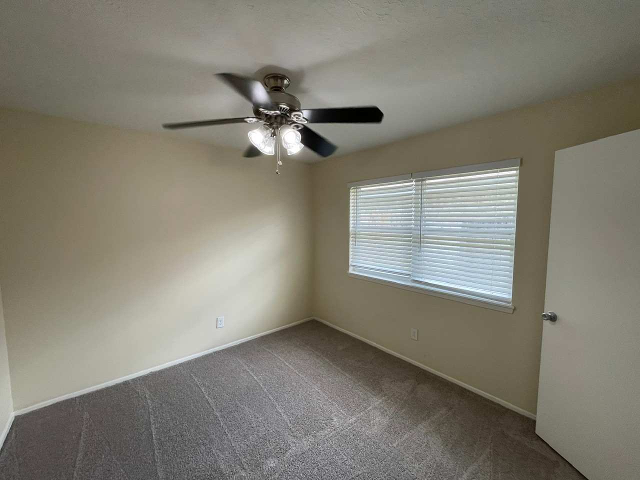 9422 Chartermoss Cir, Houston photo 6