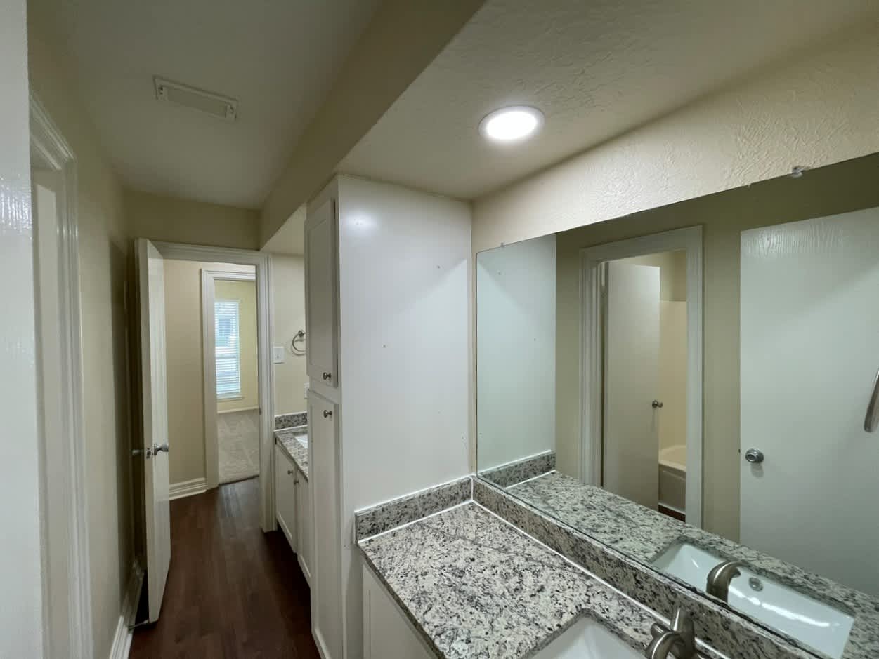 9422 Chartermoss Cir, Houston photo 8