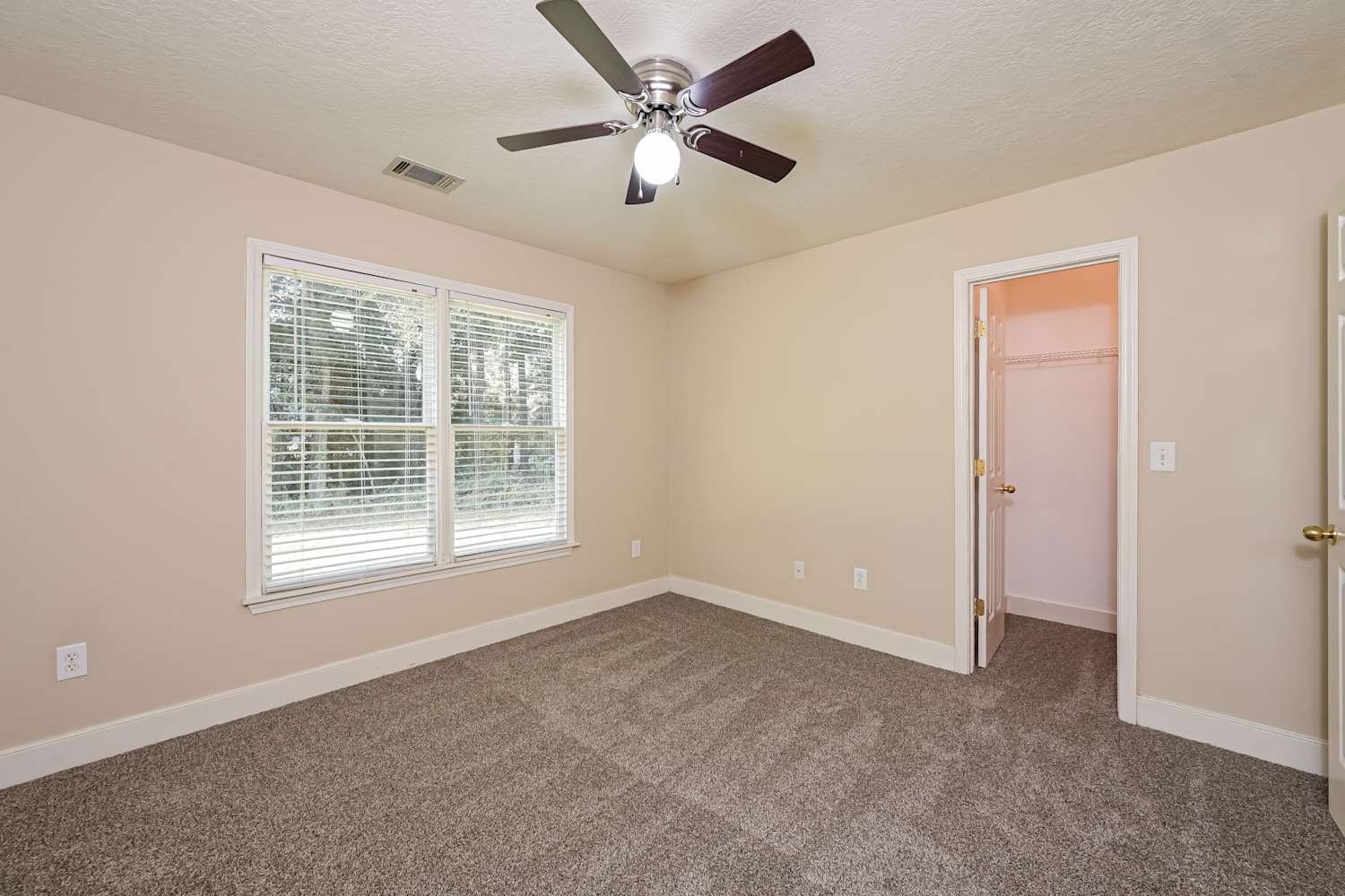 95 Bermuda Run Dr, Covington photo 13