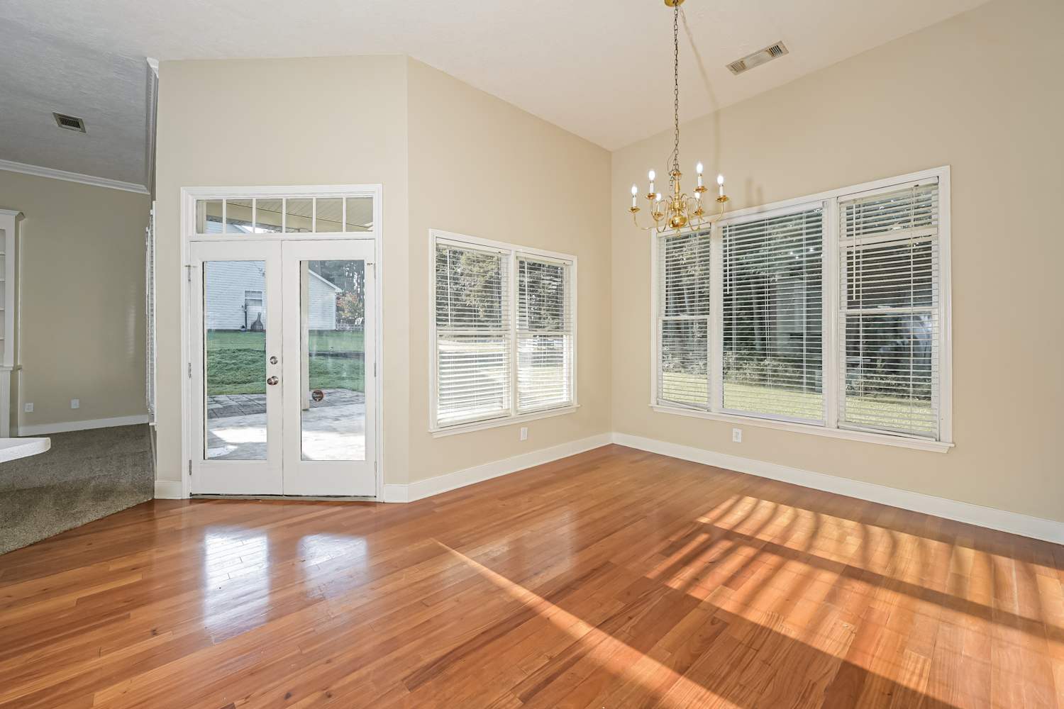 95 Bermuda Run Dr, Covington photo 6