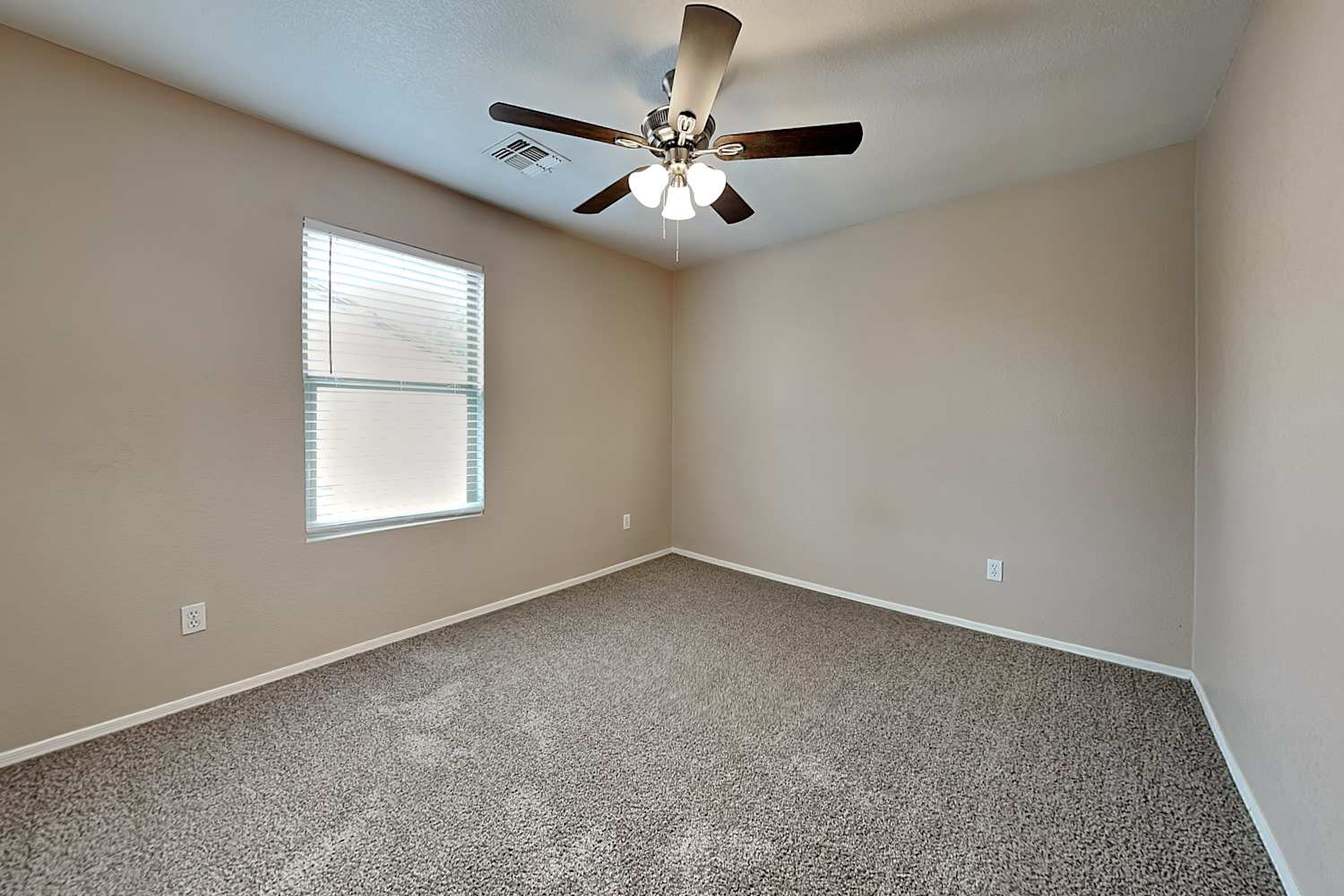 9549 W Monte Vista Rd, Phoenix photo 14