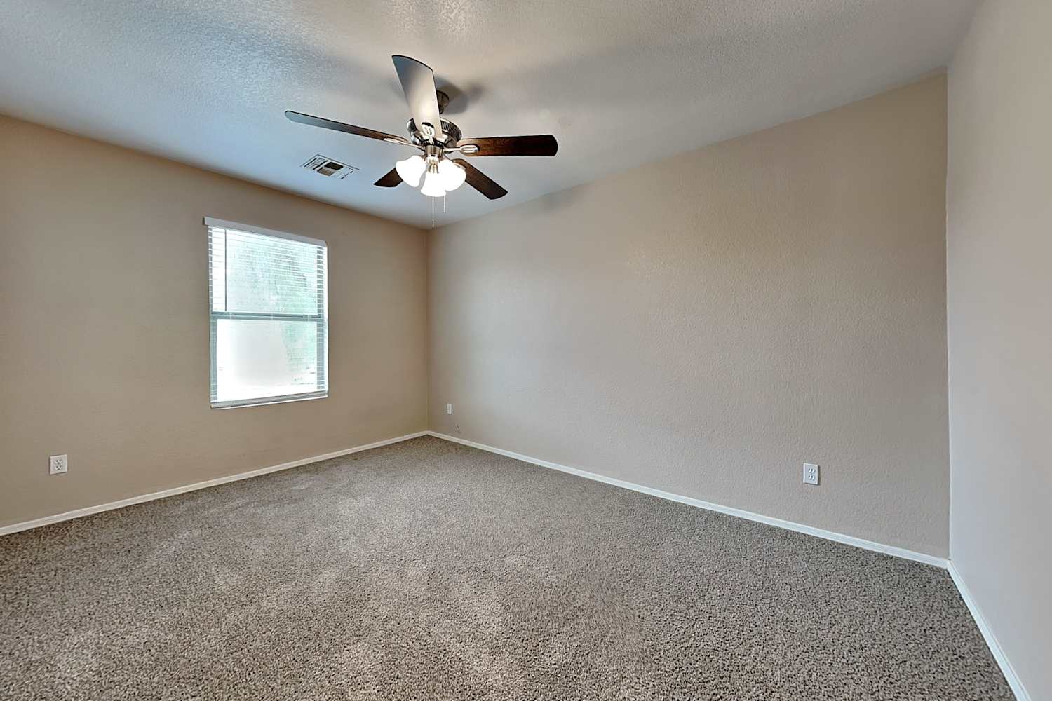 9549 W Monte Vista Rd, Phoenix photo 16