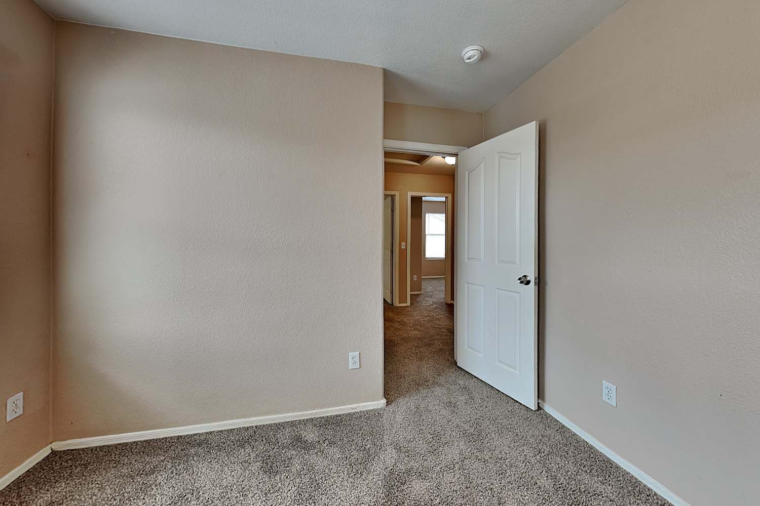 9549 W Monte Vista Rd, Phoenix photo 18