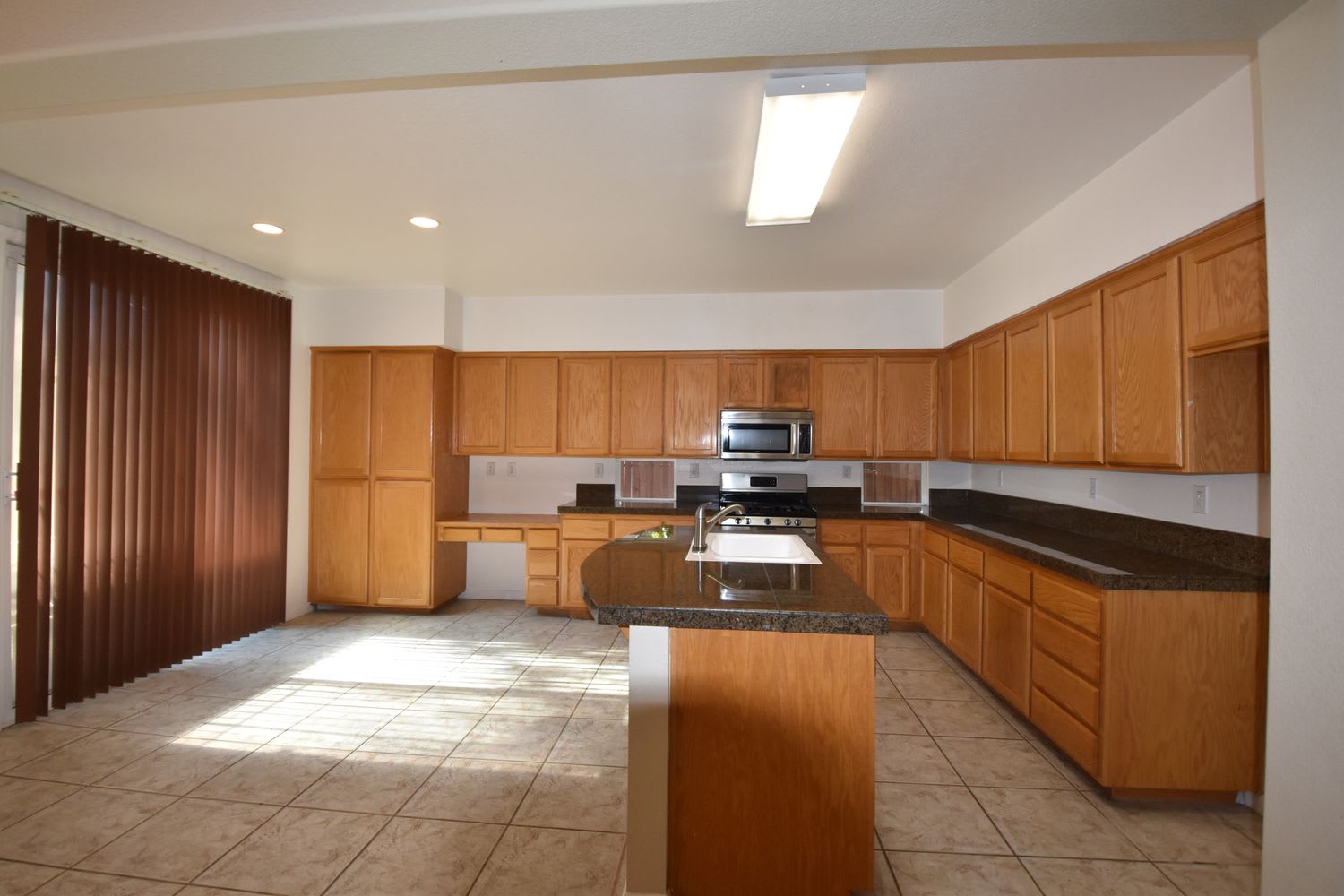 9554 E Park Dr, Elk Grove photo 6