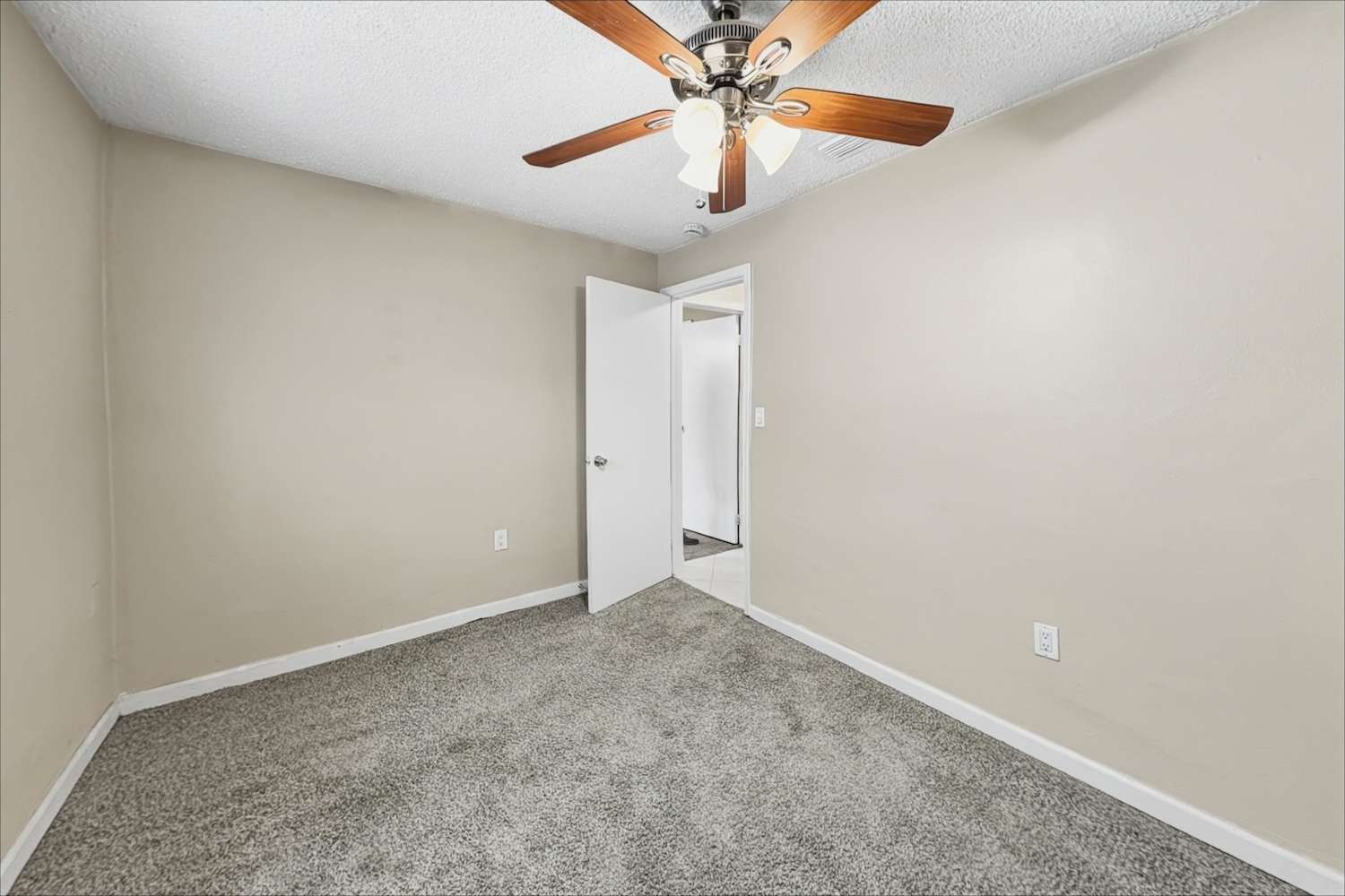 9558 NW 19th Pl, Sunrise photo 14
