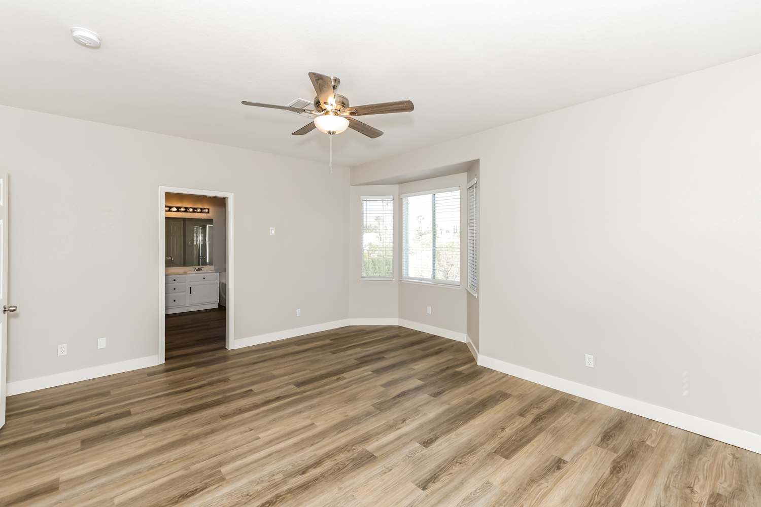 9568 Aspen Glow Dr, Las Vegas photo 10