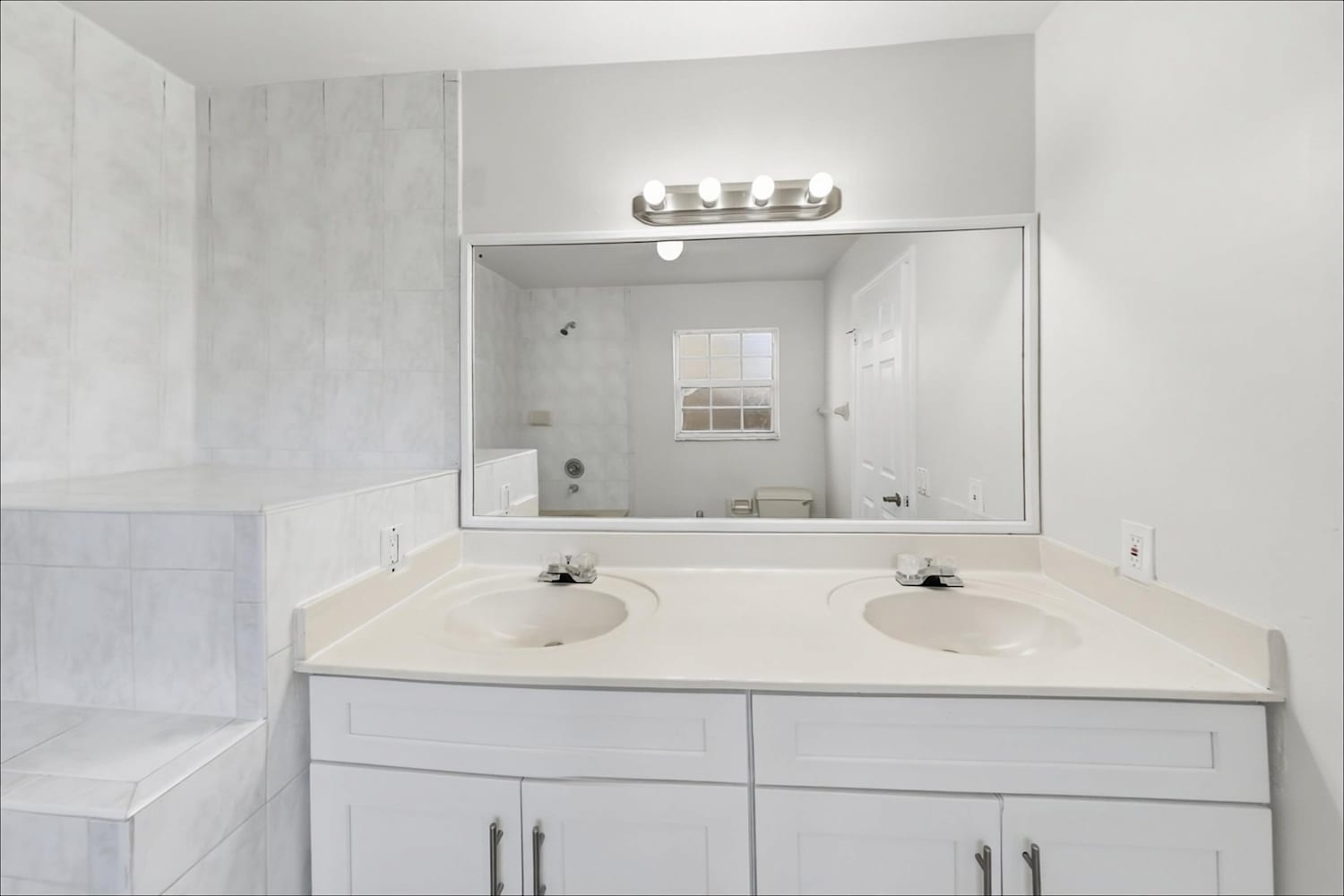957 NW 128th Pl, Miami photo 12