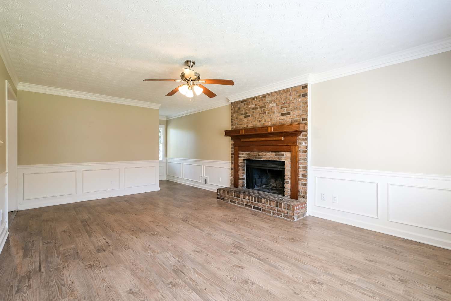 960 Camden Hill Ct, Lawrenceville photo 6