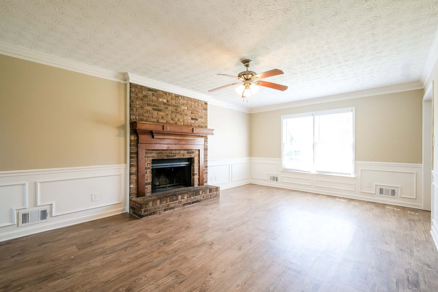 960 Camden Hill Ct, Lawrenceville photo 8