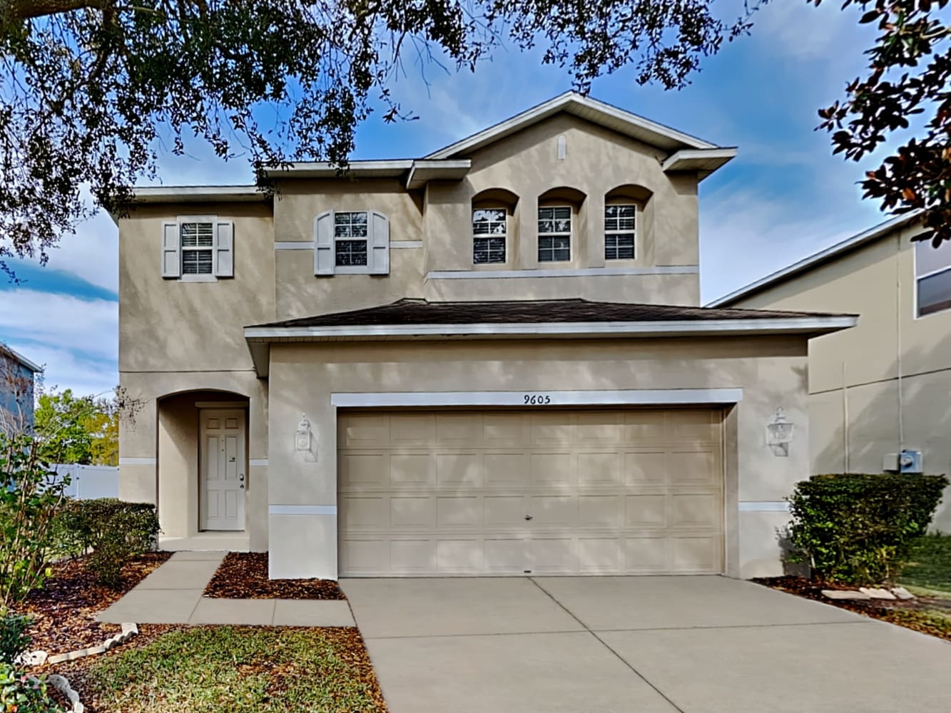 Front of 9605 Simeon Dr, Land O Lakes, FL