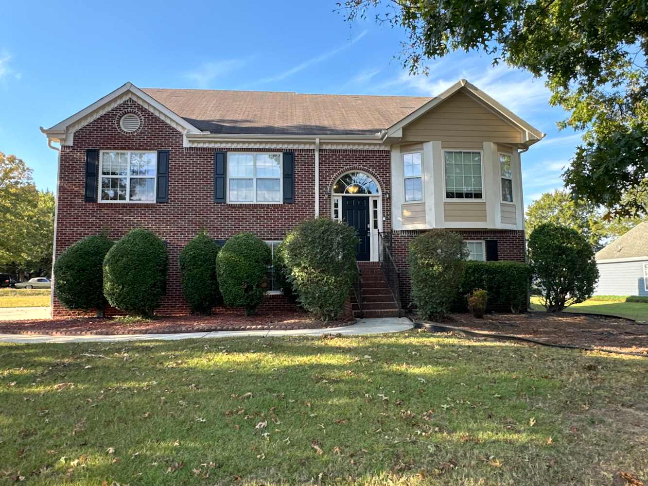 961 Rolling Meadows Dr, Loganville photo 1