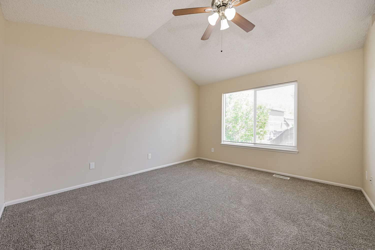 9636 Lameria Dr, Highlands Ranch photo 12