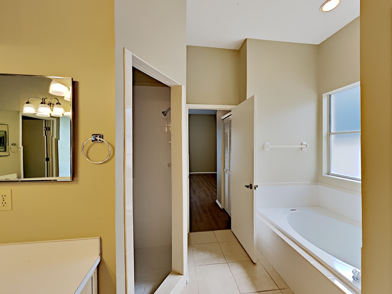 9641 Norchester Cir, Tampa photo 15