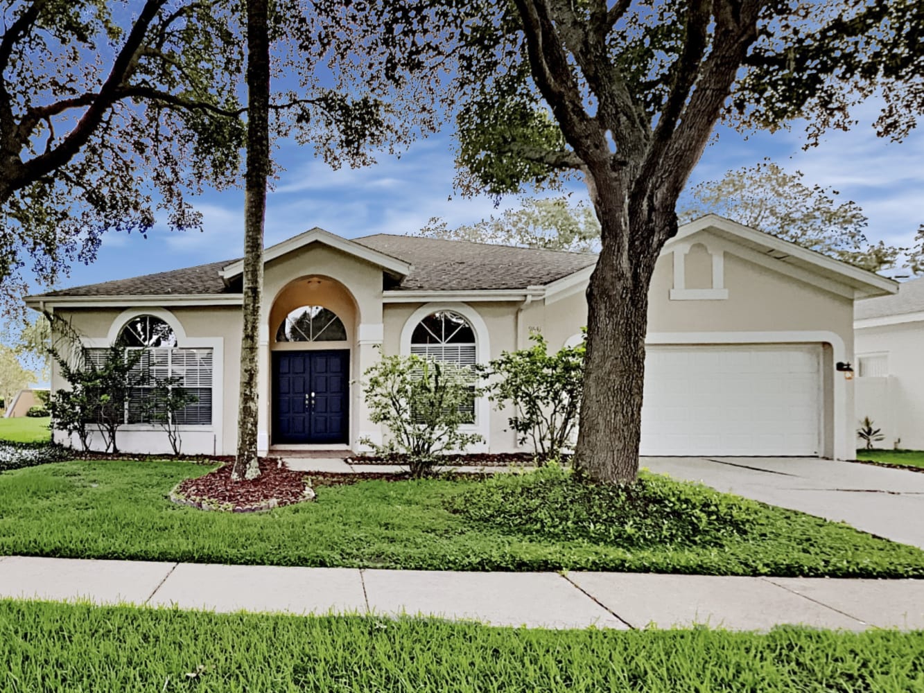 9641 Norchester Cir, Tampa photo 1