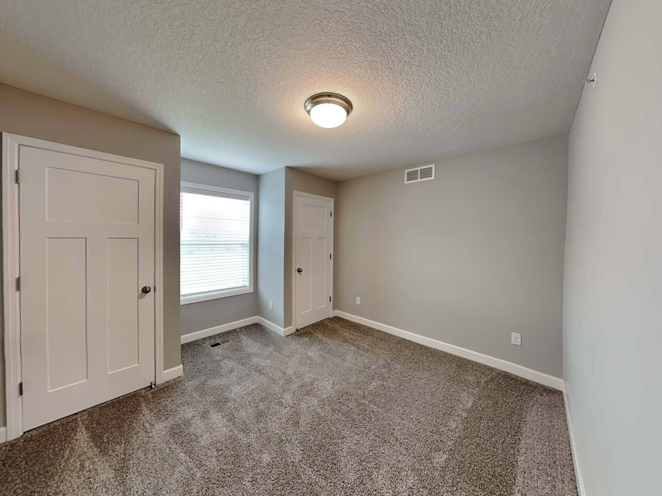 9654 Canter Ct, Victoria photo 16