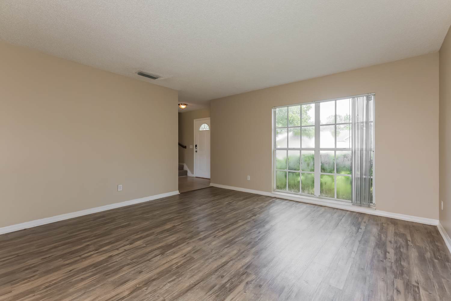 9707 Little Pond Way, Tampa photo 11