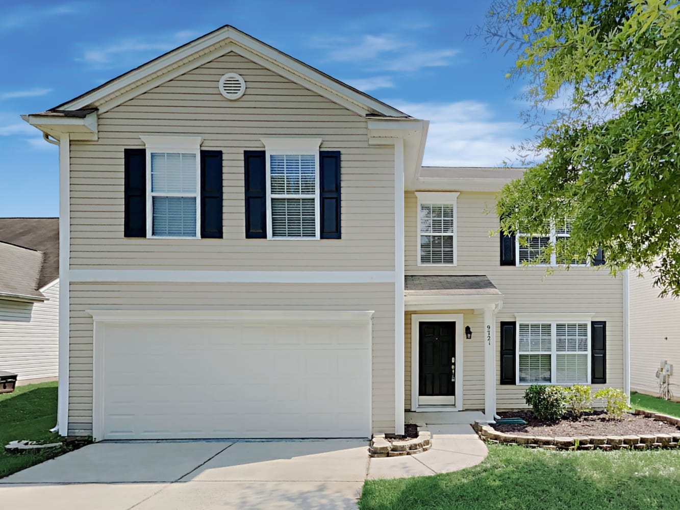 9721 Hollyburgh Ter, Charlotte photo 1