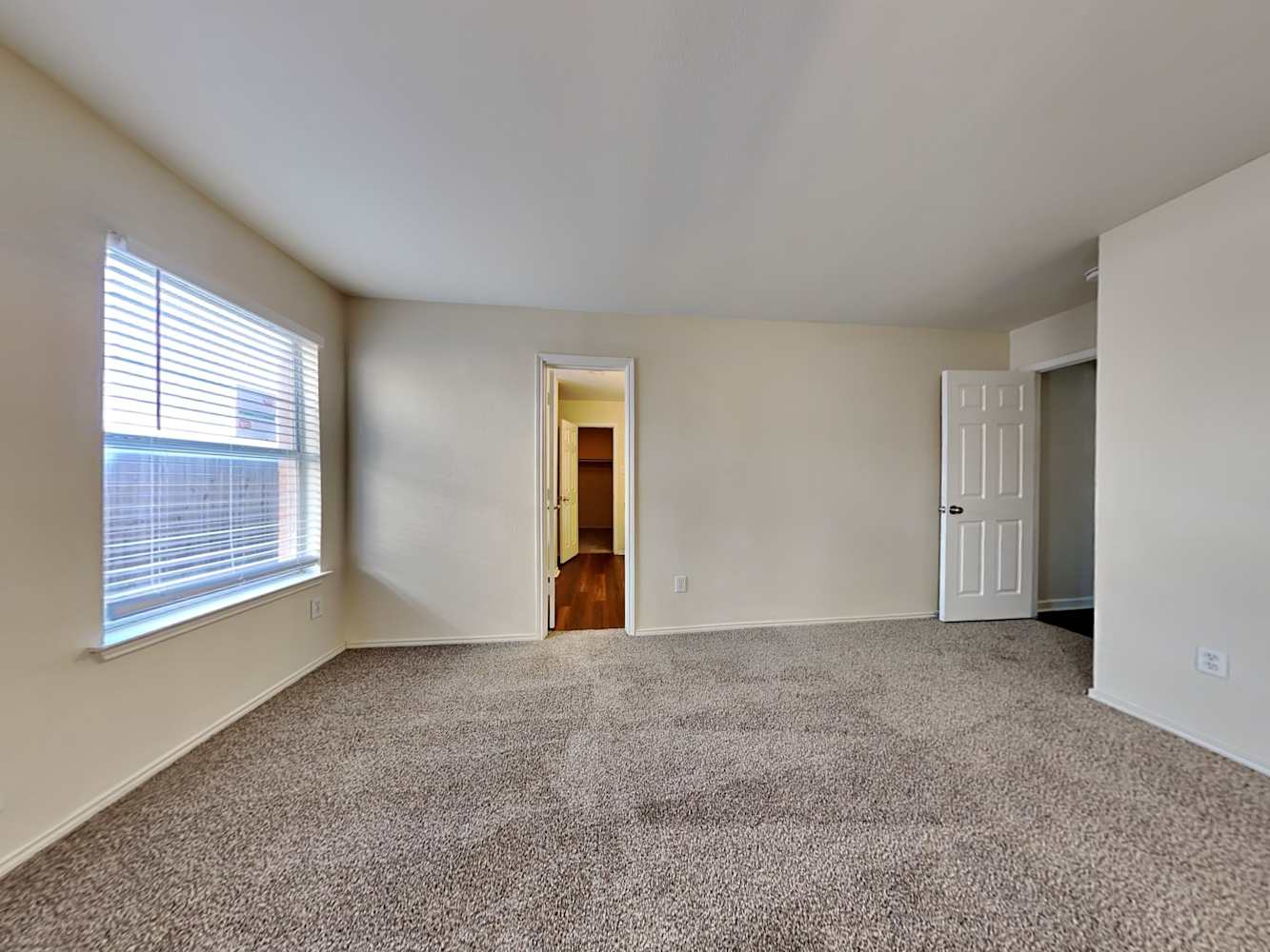 9764 Stoney Bridge Rd, Fort Worth photo 10