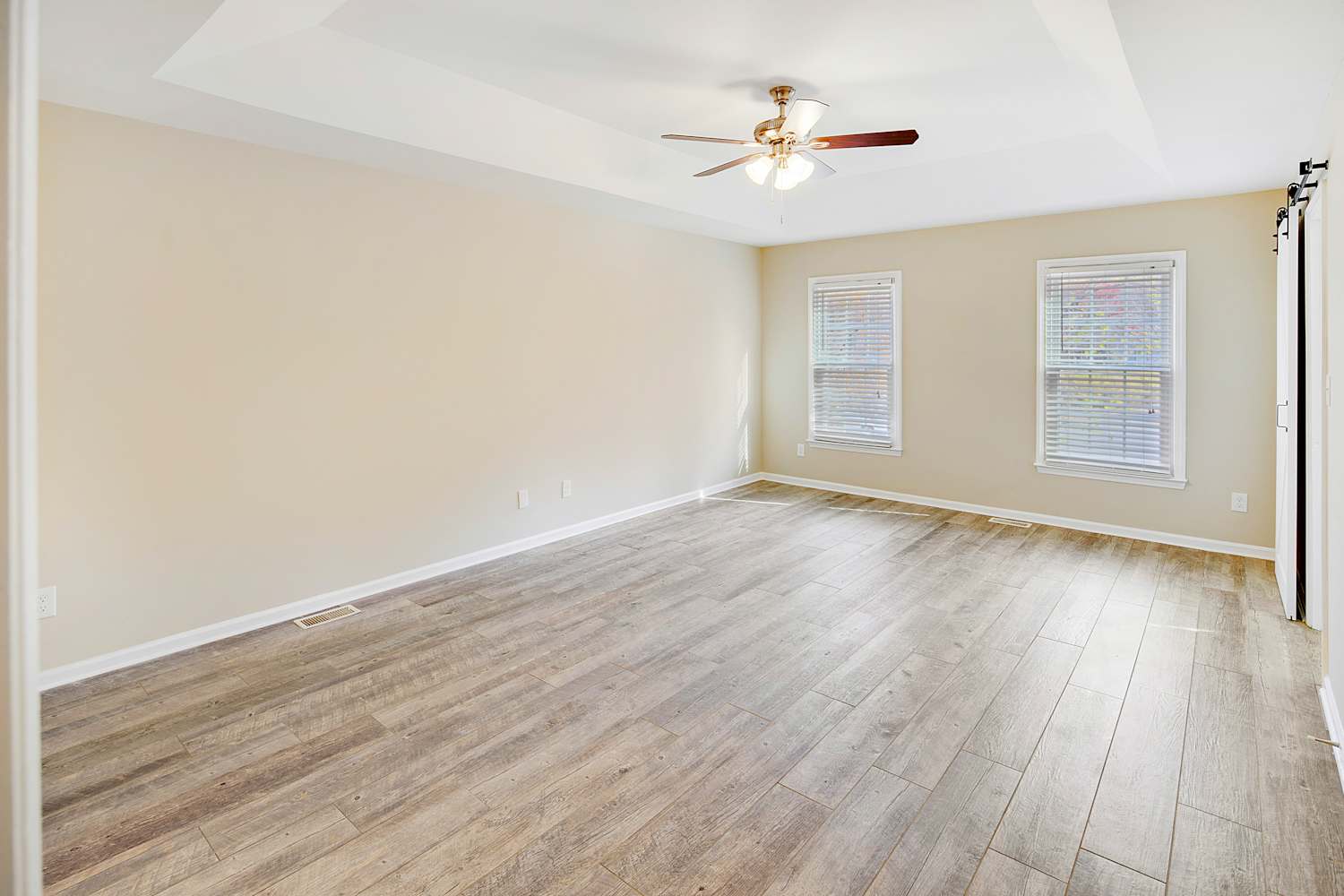 9800 Fairlea Dr, Charlotte photo 25