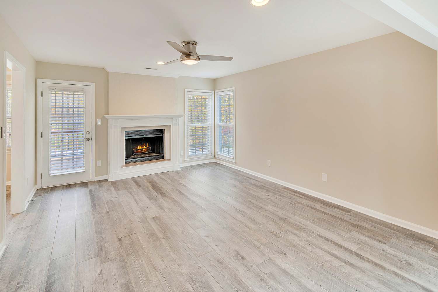 9800 Fairlea Dr, Charlotte photo 8