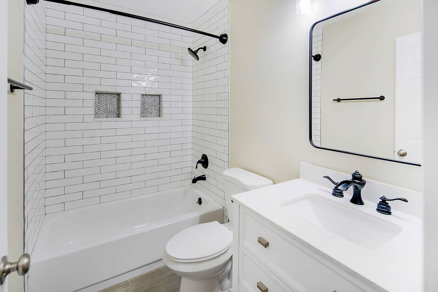 9800 Fairlea Dr, Charlotte photo 24