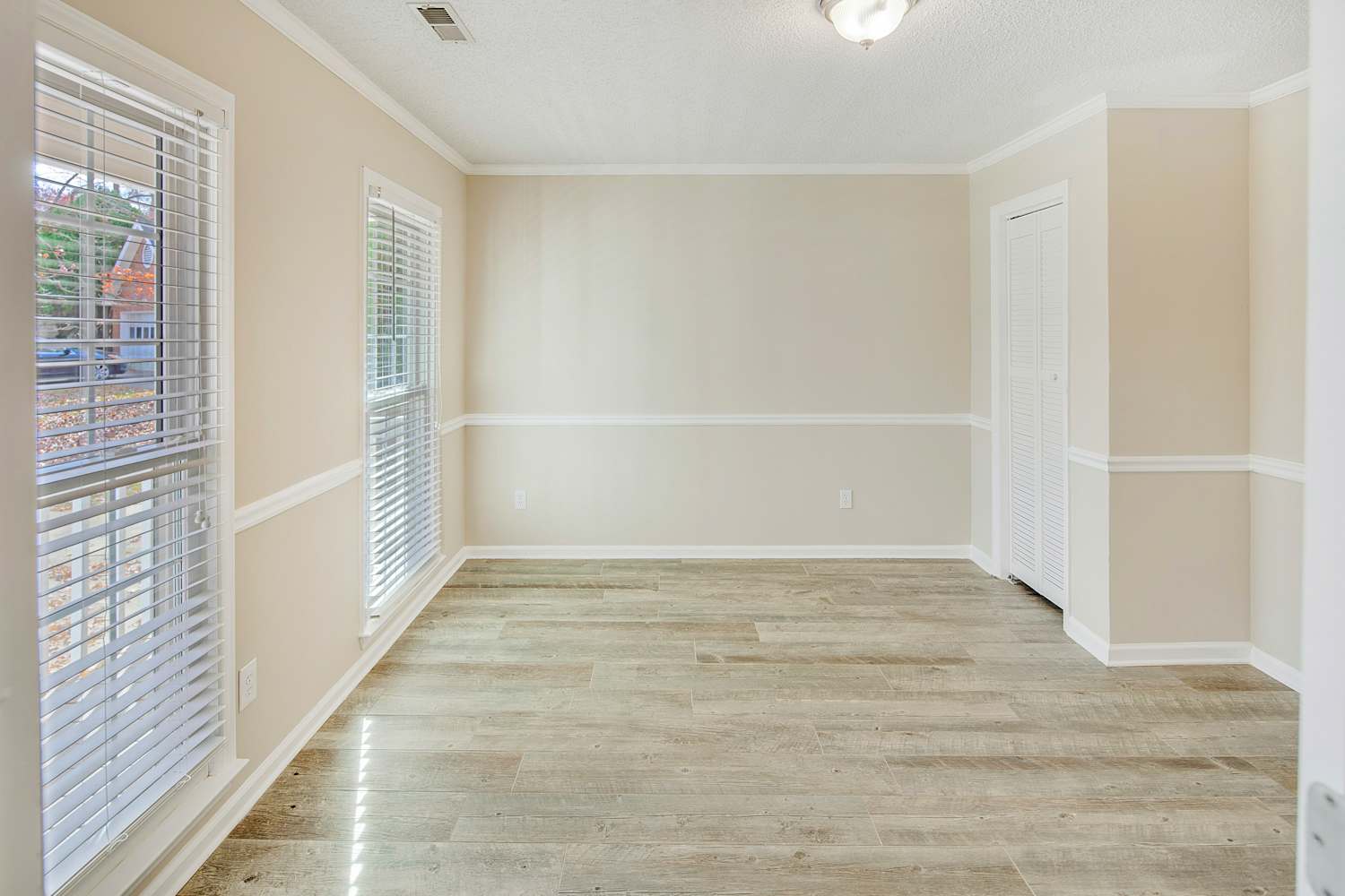 9800 Fairlea Dr, Charlotte photo 21