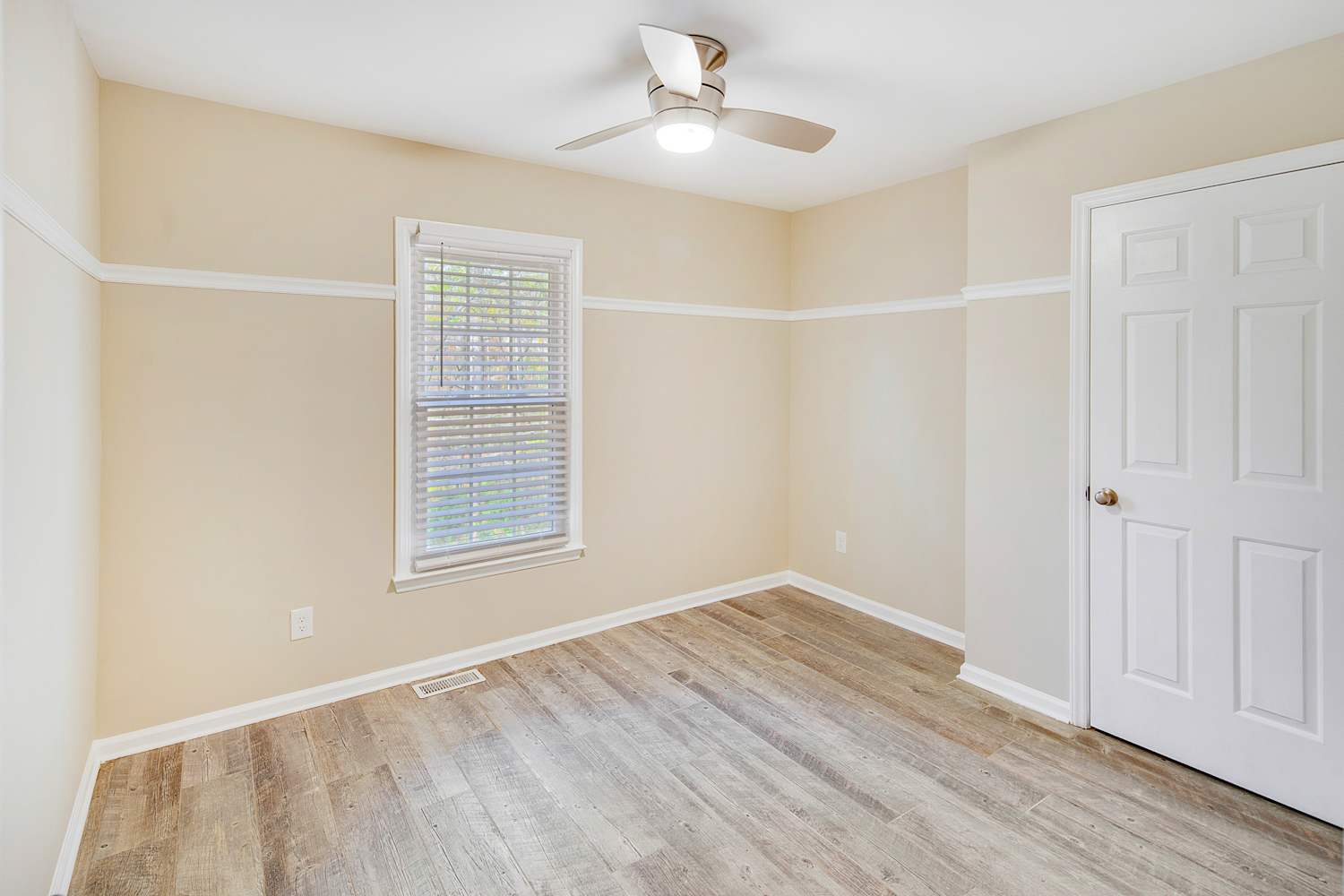 9800 Fairlea Dr, Charlotte photo 22