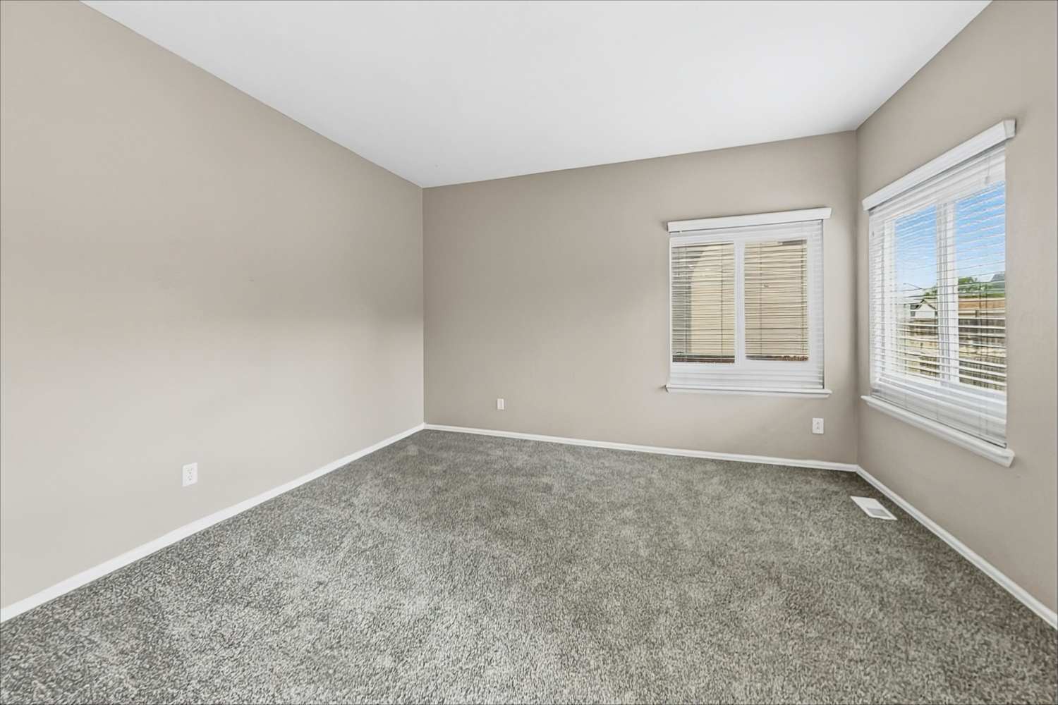 9829 Kenton Cir, Commerce City photo 8
