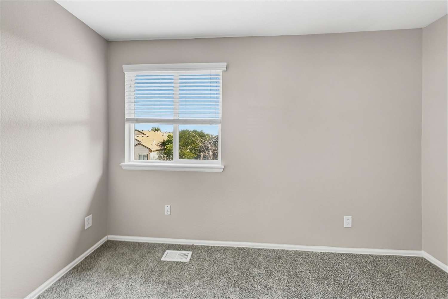 9829 Kenton Cir, Commerce City photo 14