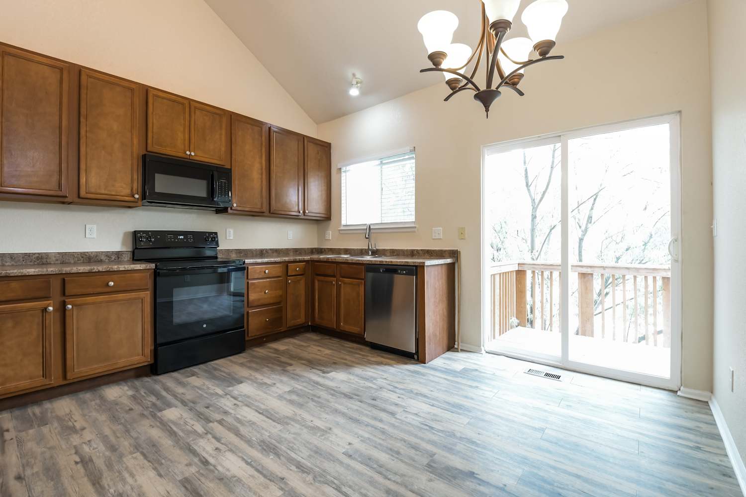 9848 Kenton Cir, Commerce City photo 7