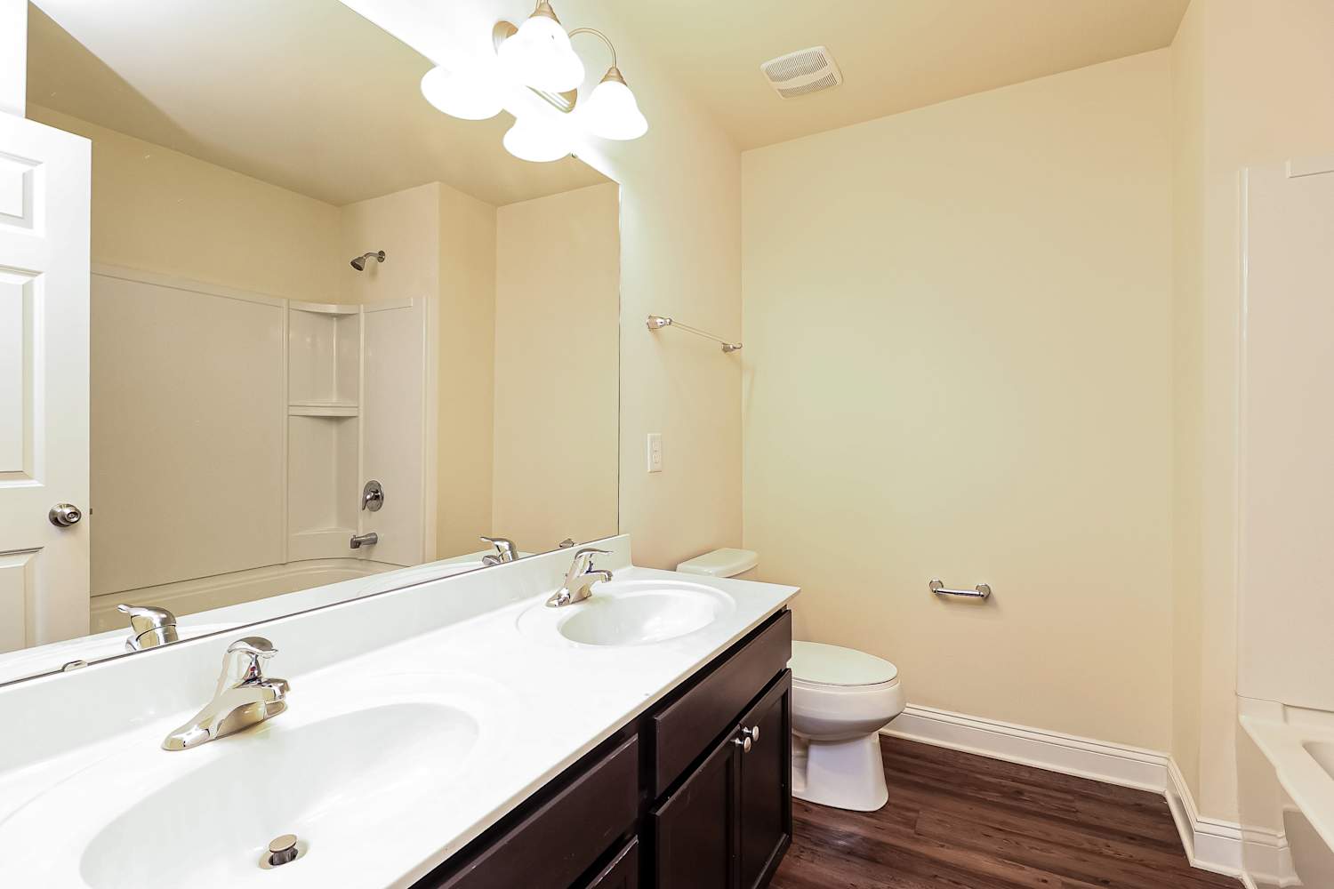 9849 Maywine Cir, Huntersville photo 16