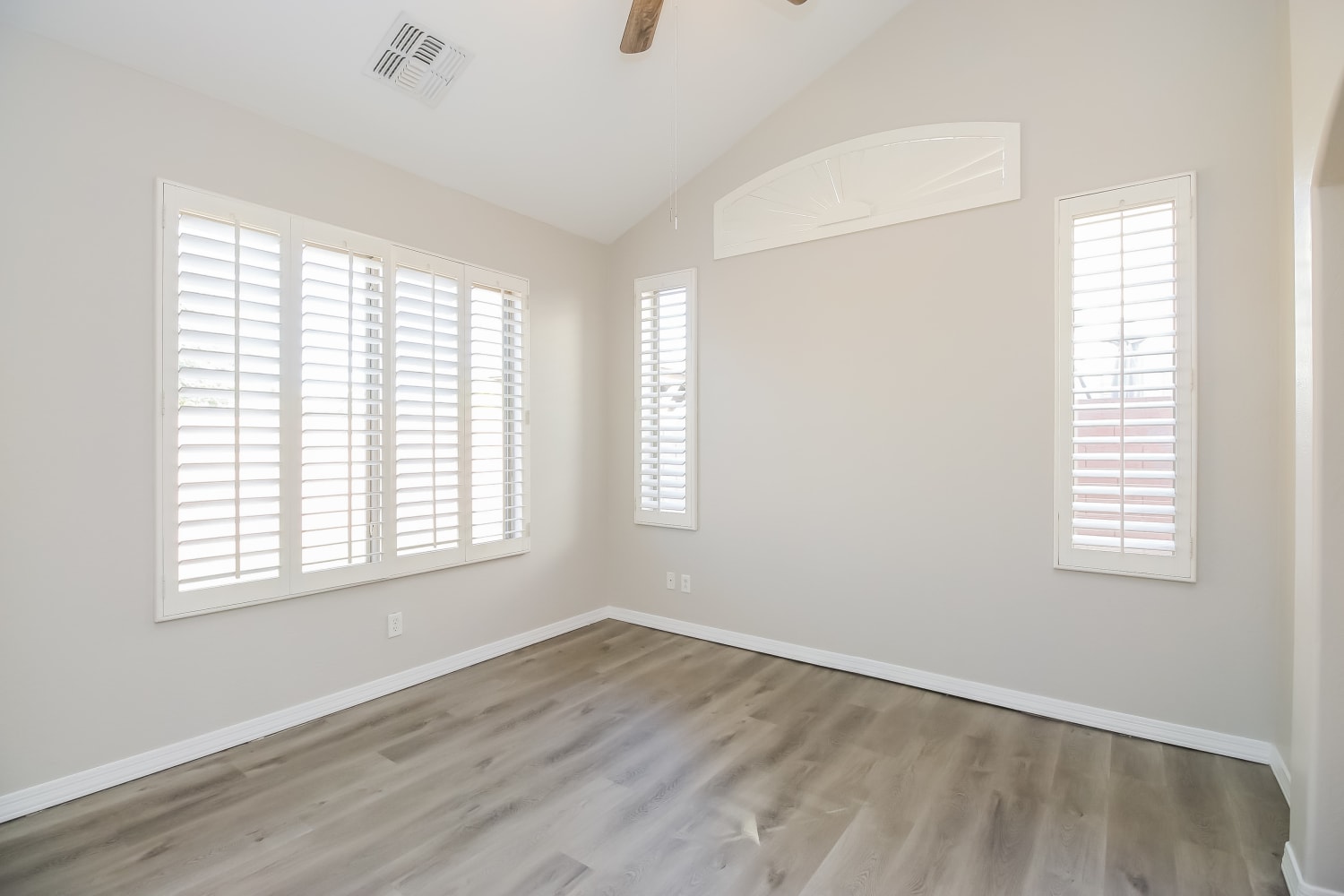 9912 E Escondido Avenue, Mesa photo 8