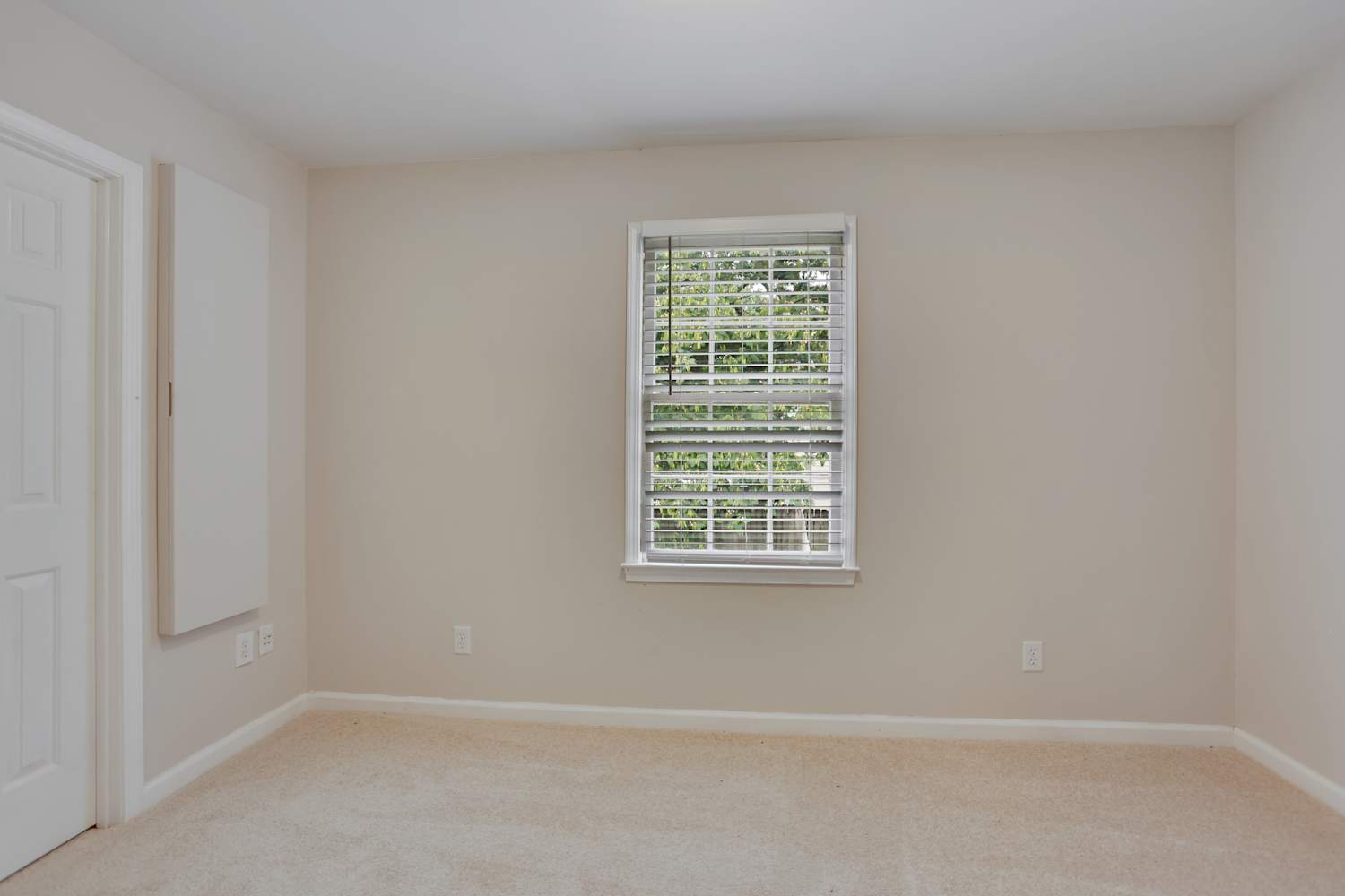 993 Tall Pine Ct, Stone Mountain photo 13