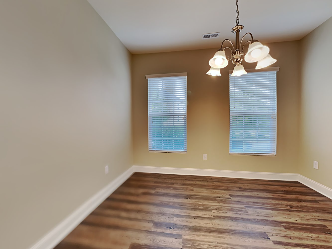 9931 Maywine Cir, Huntersville photo 10
