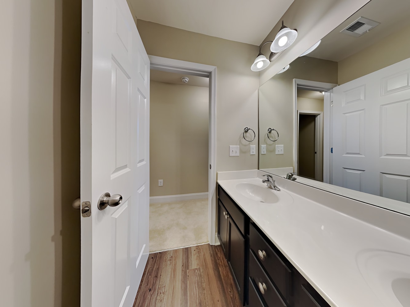 9931 Maywine Cir, Huntersville photo 18