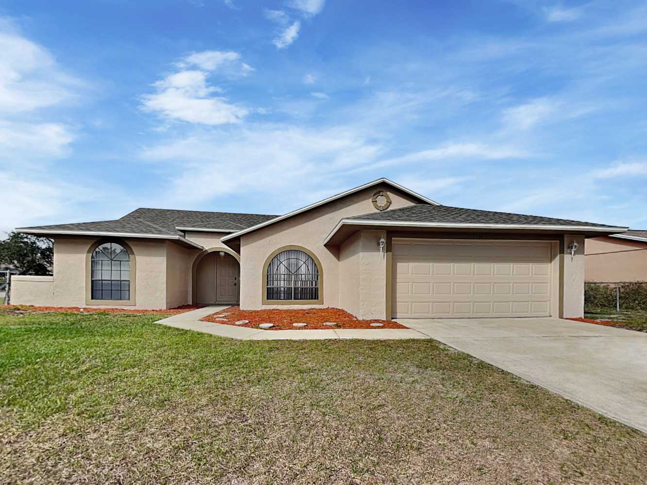 994 Shenandoah Ave, Deltona photo 1